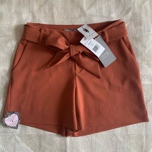 NWT I Love Tyler Madison The Victoria Short Spice